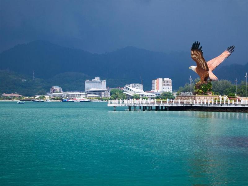 Altis Hotel Langkawi クア エクステリア 写真